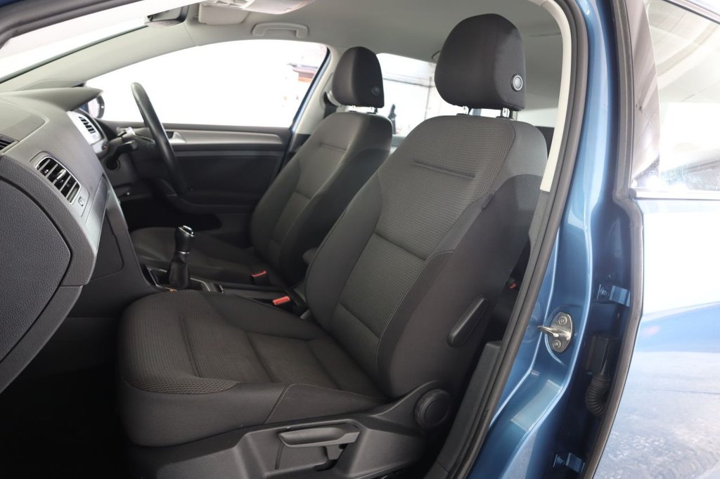 Used Volkswagen Golf 2016 for sale - 77188406: Photo 44