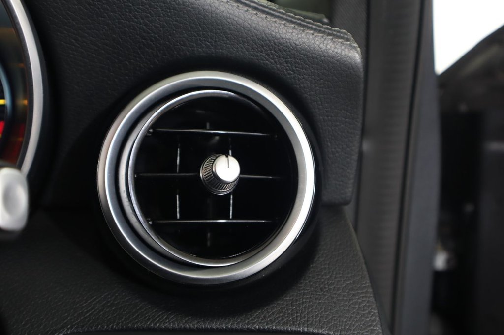 Used Mercedes-Benz C Class 2018 for sale - 77920524: Photo 24