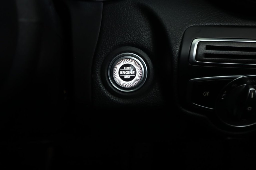 Used Mercedes-Benz C Class 2018 for sale - 77920524: Photo 32