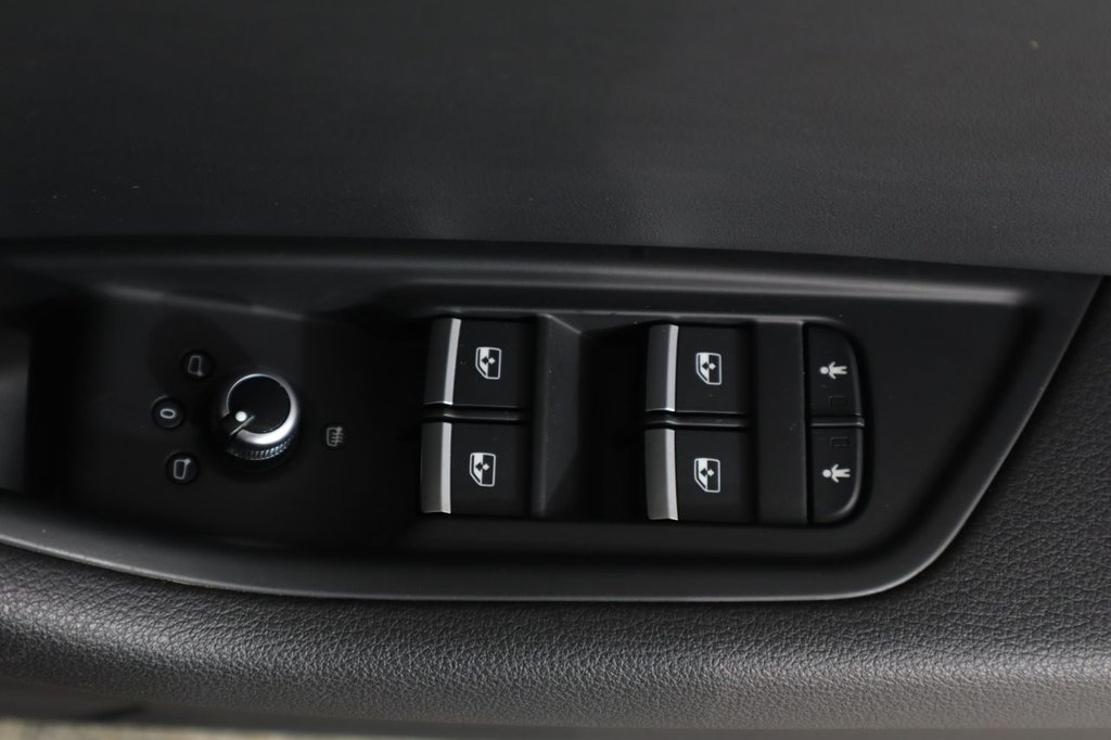 Used Audi A4 2016 for sale - 77200422: Photo 41