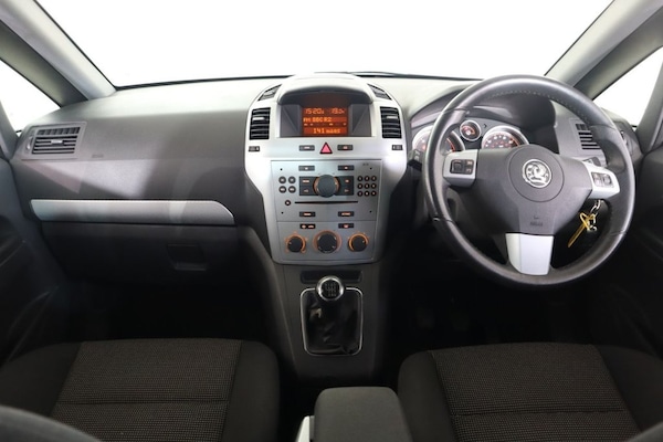 Used Vauxhall Zafira 2010 for sale - 76184965: Photo 16