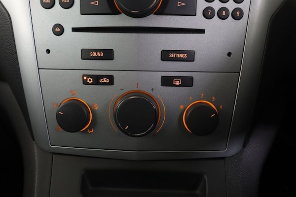 Used Vauxhall Zafira 2010 for sale - 76184965: Photo 21