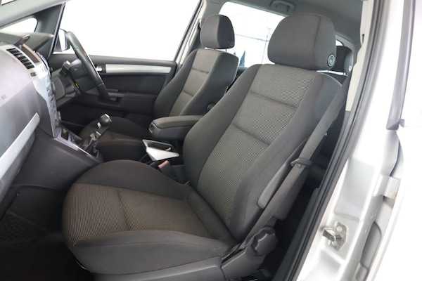 Used Vauxhall Zafira 2010 for sale - 76184965: Photo 43