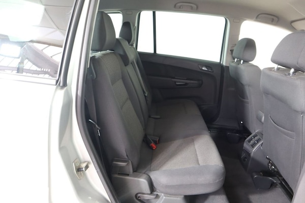 Used Vauxhall Zafira 2010 for sale - 76184965: Photo 44