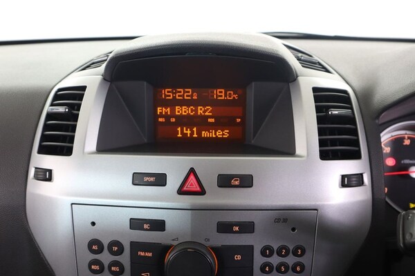 Used Vauxhall Zafira 2010 for sale - 76184965: Photo 48