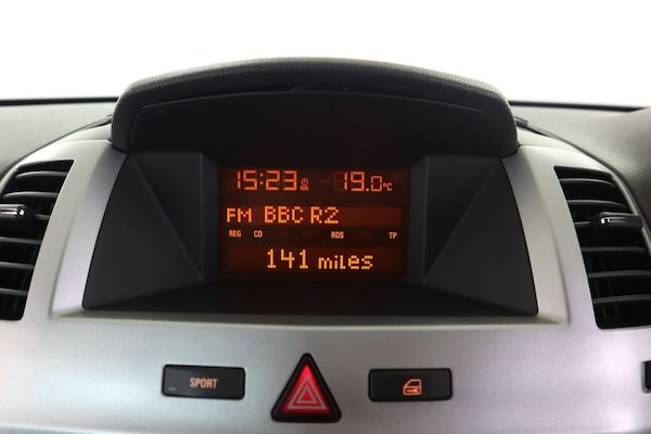 Used Vauxhall Zafira 2010 for sale - 76184965: Photo 49