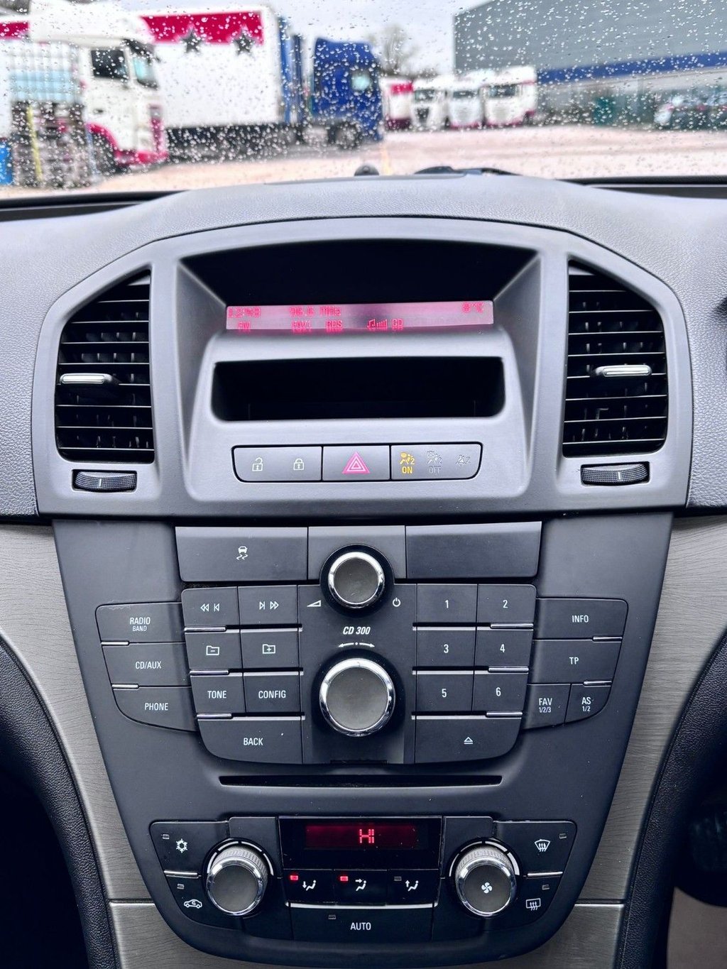 Used Vauxhall Insignia 2009 for sale - 77307375: Photo 15