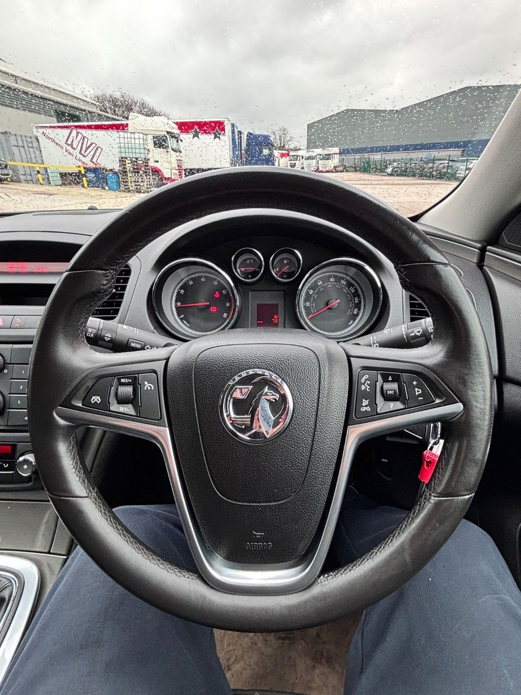 Used Vauxhall Insignia 2009 for sale - 77307375: Photo 9