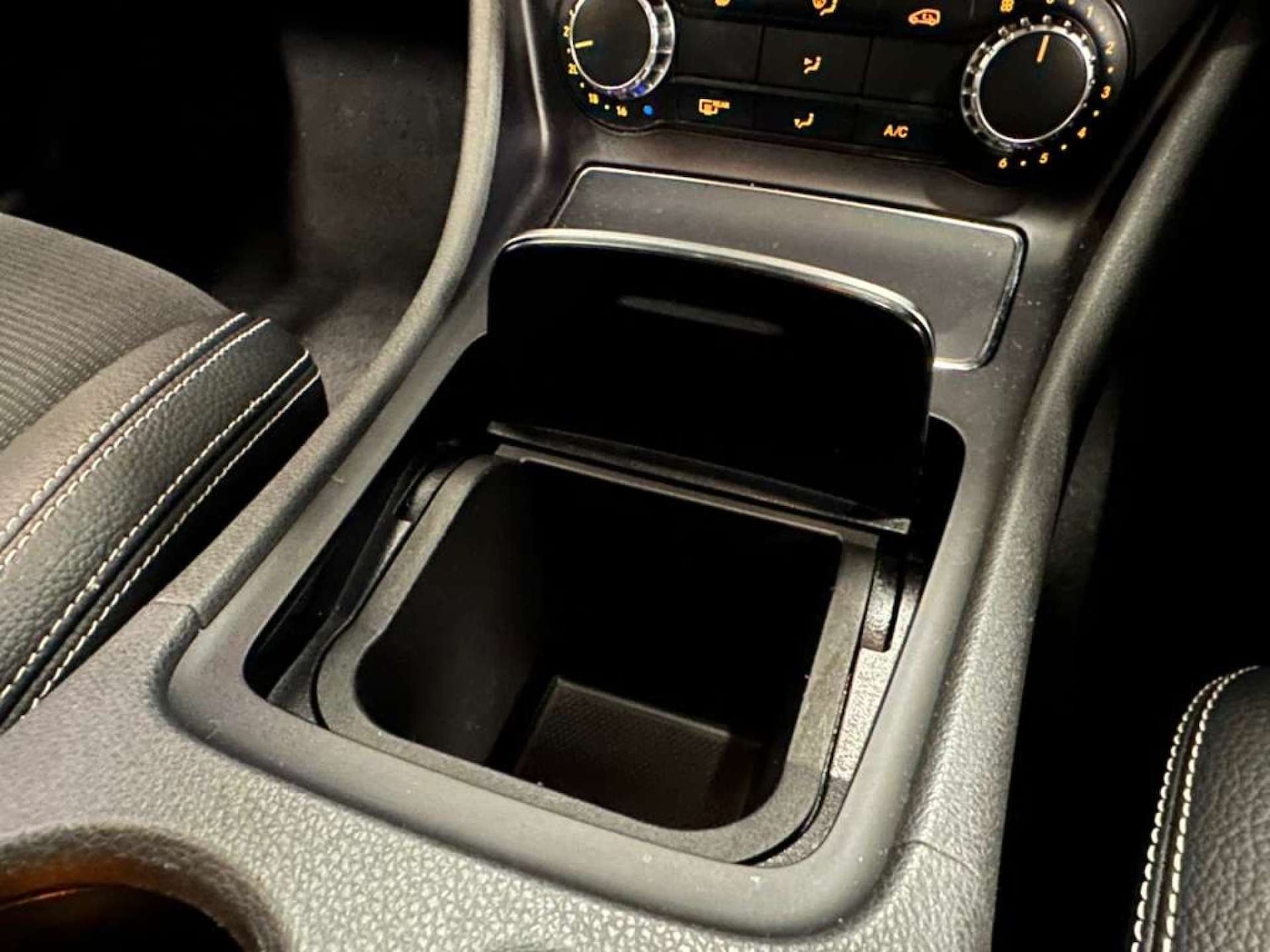 Used Mercedes-Benz GLA 2019 for sale - 76391879: Photo 14