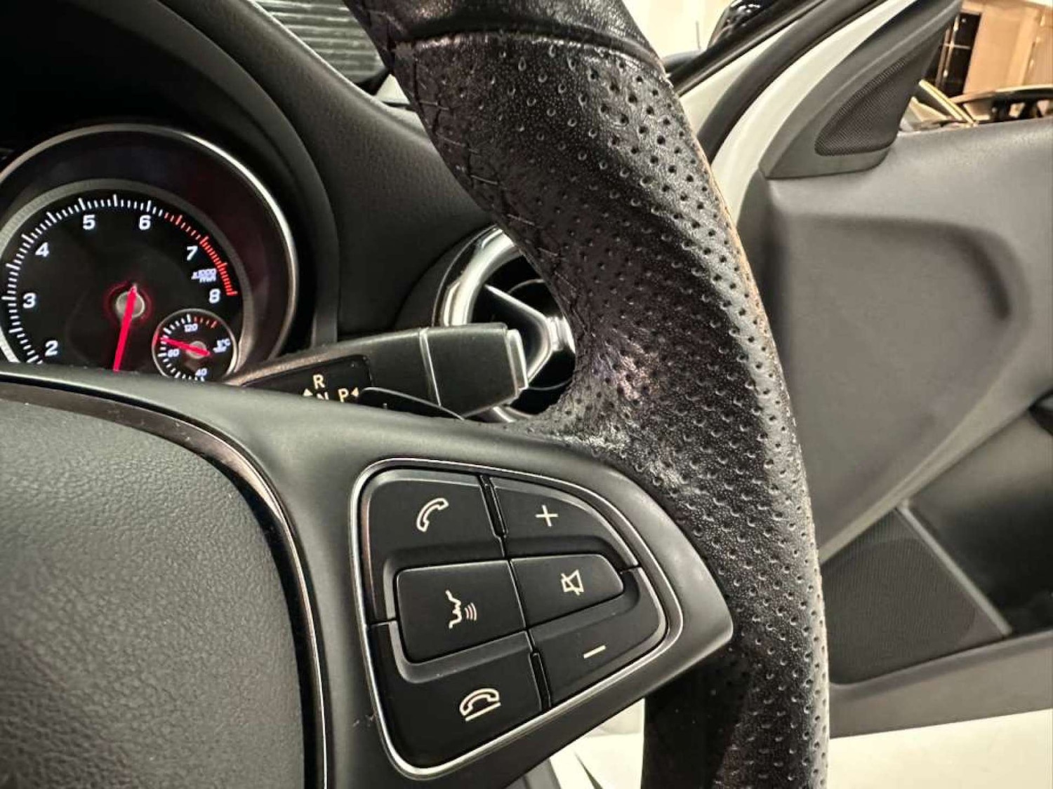 Used Mercedes-Benz GLA 2019 for sale - 76391879: Photo 24