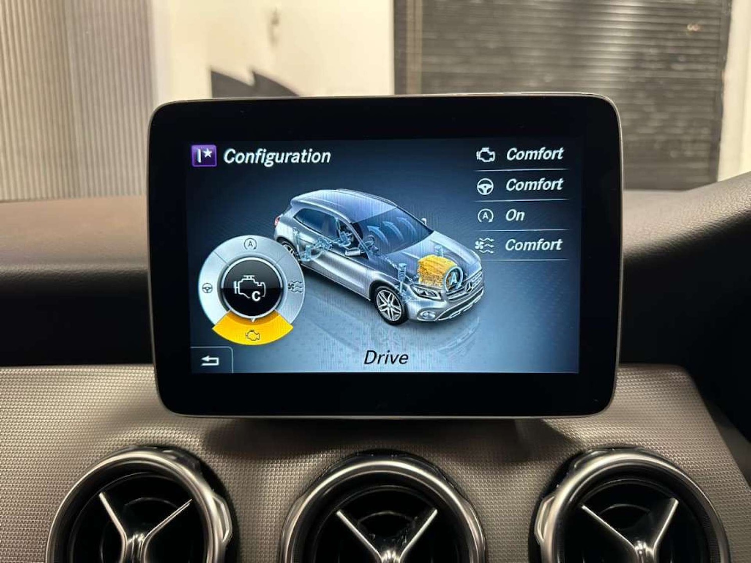 Used Mercedes-Benz GLA 2019 for sale - 76391879: Photo 32