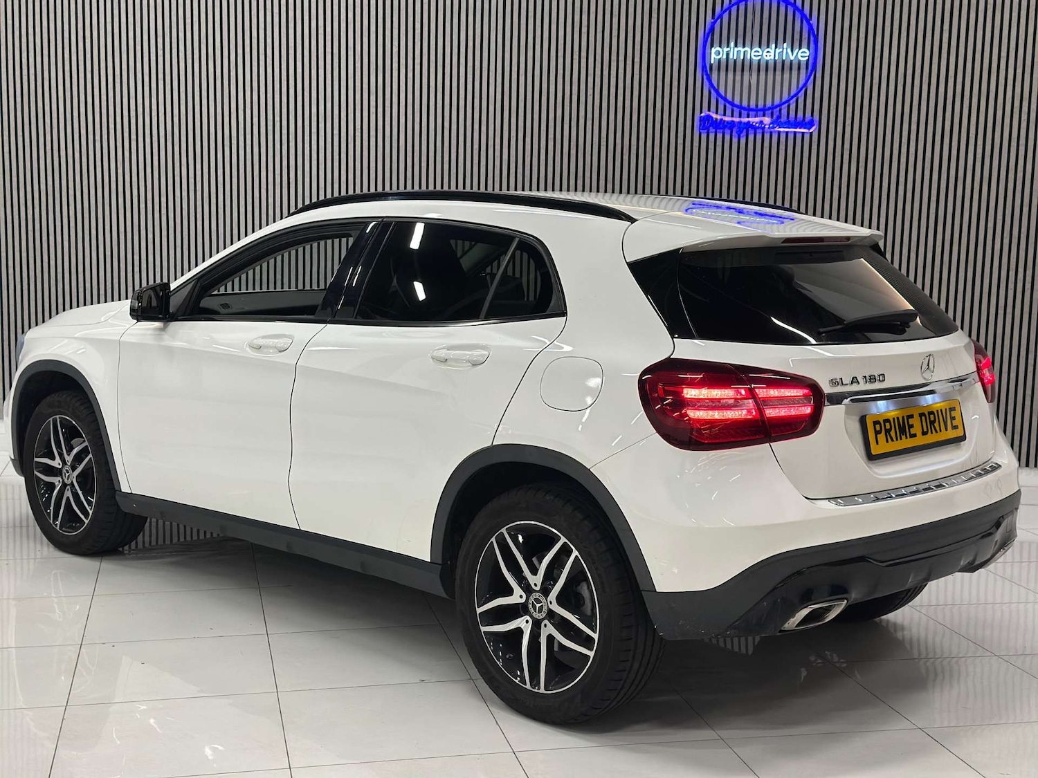 Used Mercedes-Benz GLA 2019 for sale - 76391879: Photo 4
