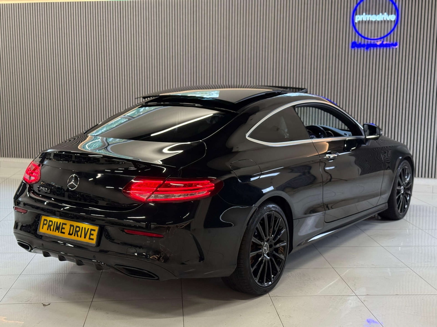 Used Mercedes-Benz C Class 2016 for sale - 76271647: Photo 8
