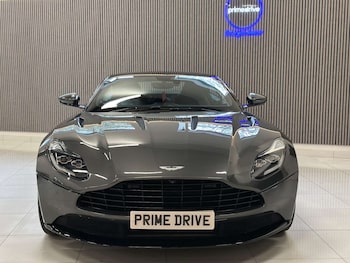Used Aston Martin DB11 2017 for sale - 76354258: Photo