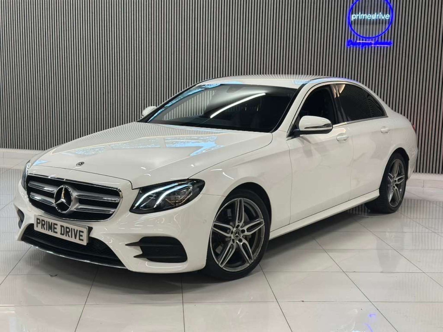 Used Mercedes-Benz E Class 2019 for sale - 76354251: Photo 2