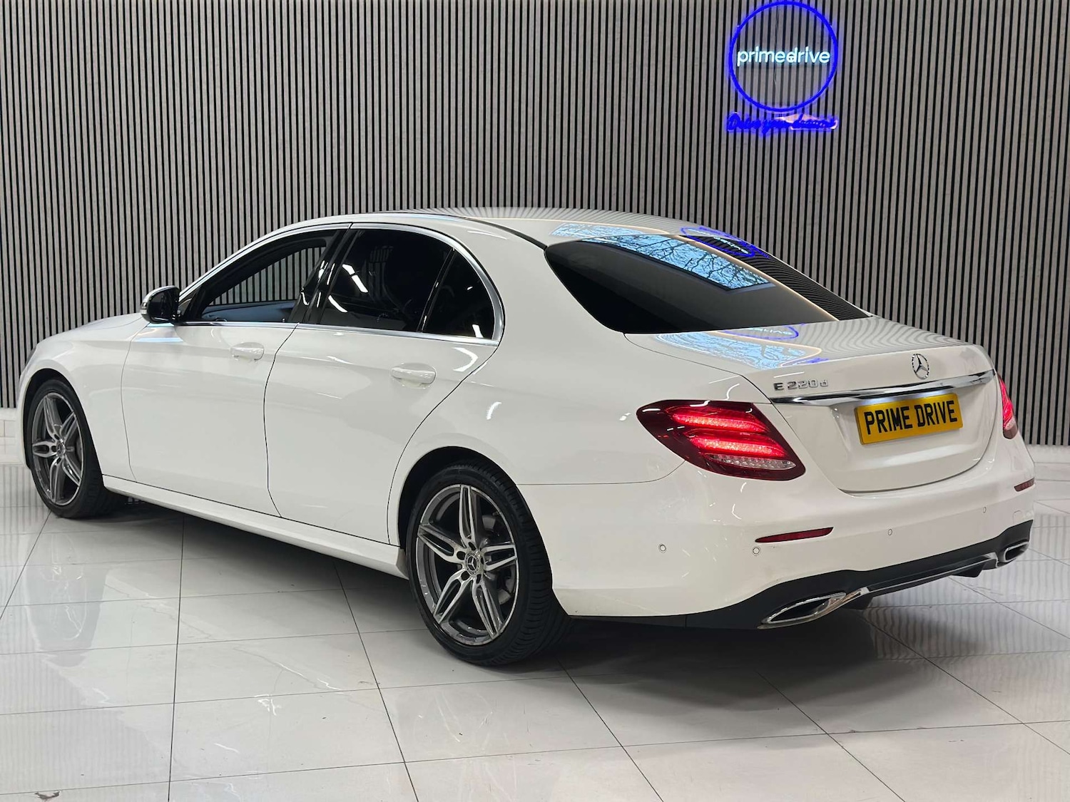 Used Mercedes-Benz E Class 2019 for sale - 76354251: Photo 4