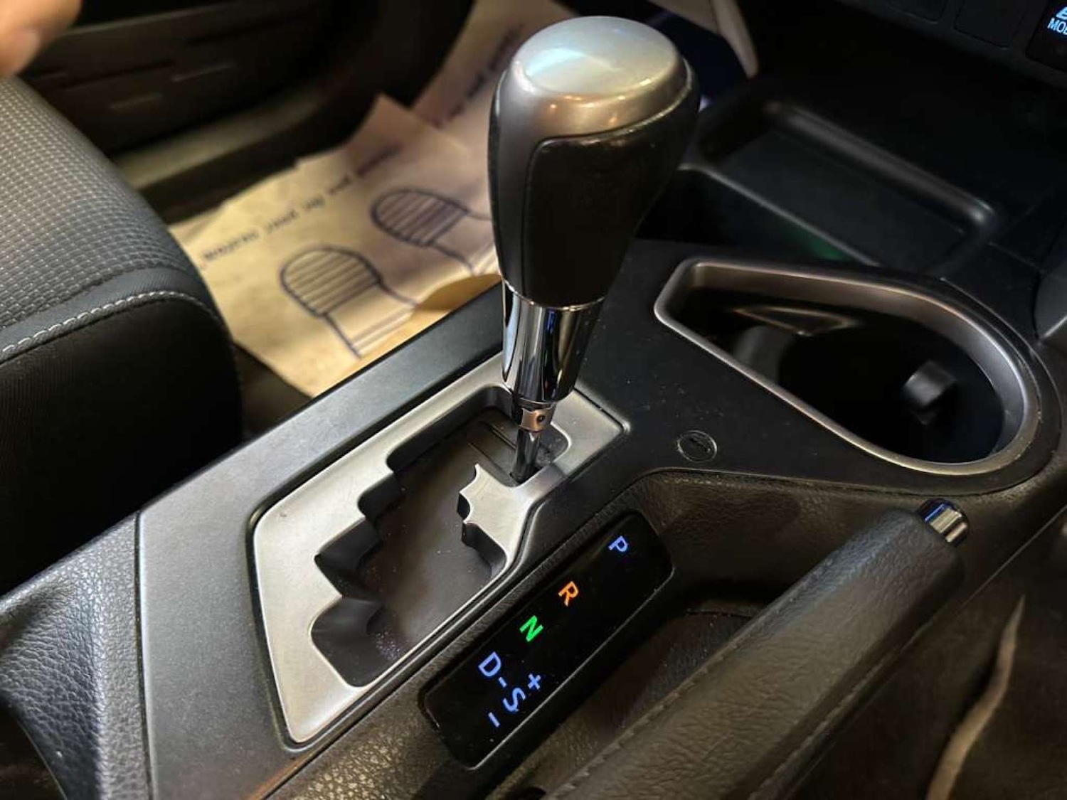 Used Toyota RAV4 2017 for sale - 76395514: Photo 13