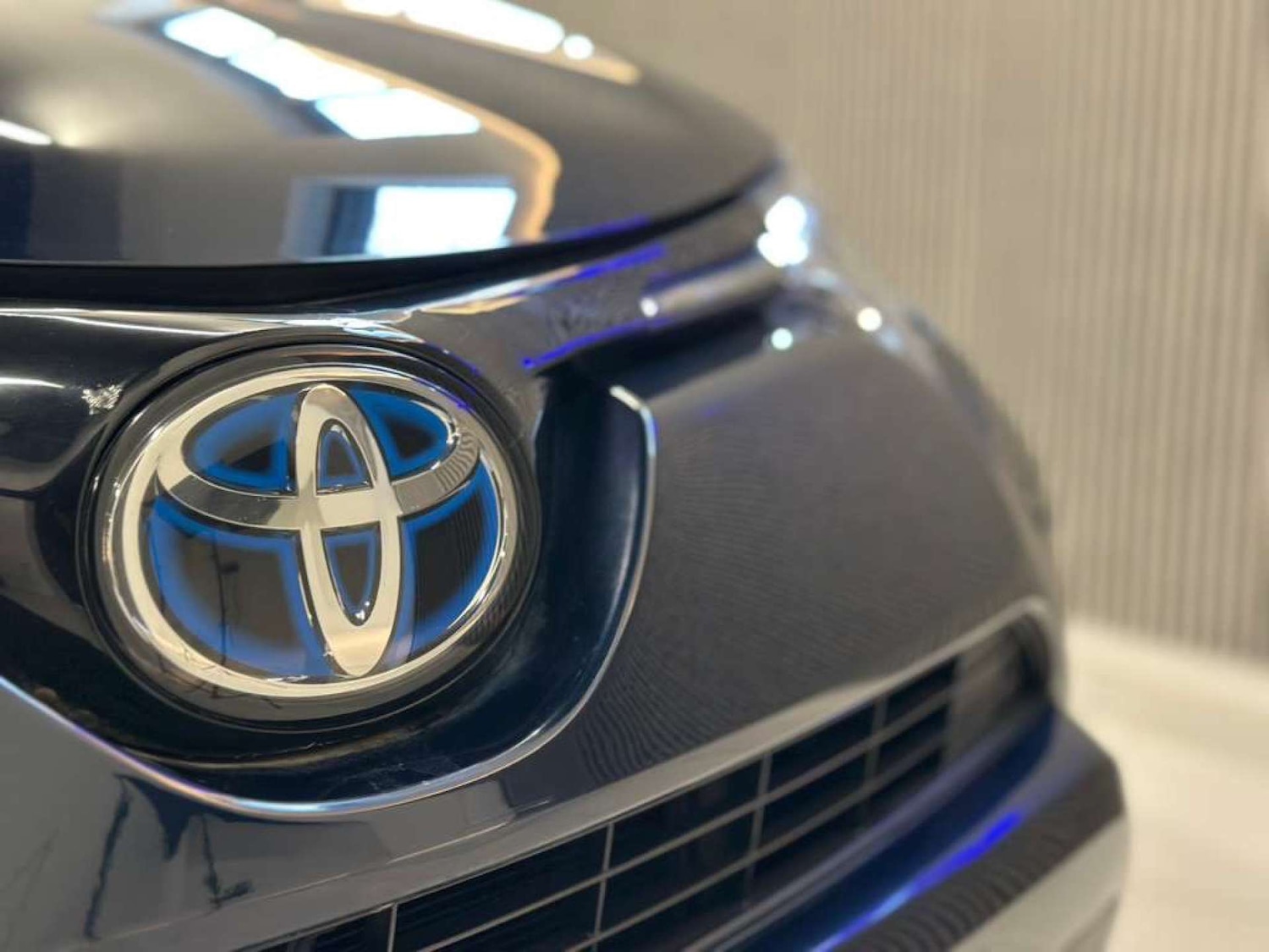 Used Toyota RAV4 2017 for sale - 76395514: Photo 39