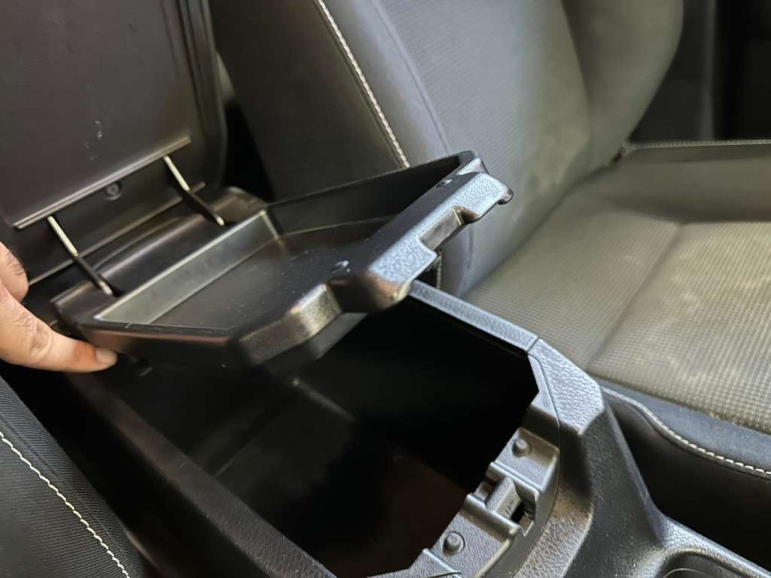 Used Toyota RAV4 2017 for sale - 76395514: Photo 45