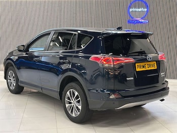 Used Toyota RAV4 2017 for sale - 76395514: Photo