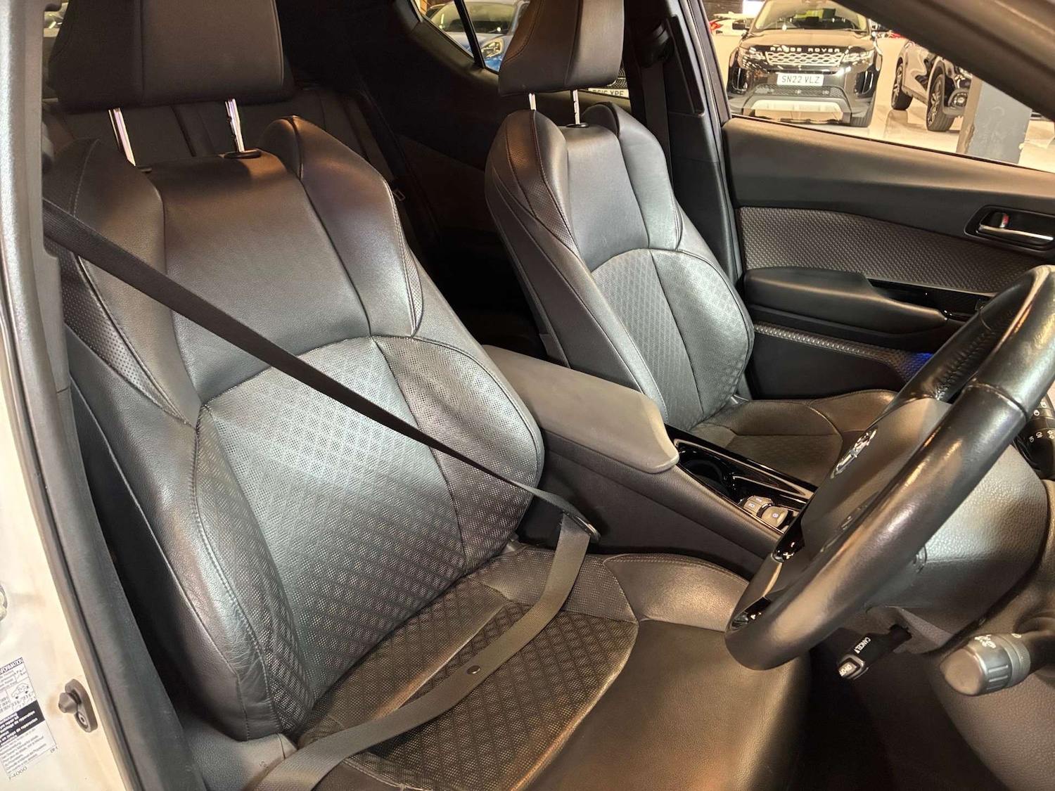 Used Toyota C-HR 2020 for sale - 76558378: Photo 16