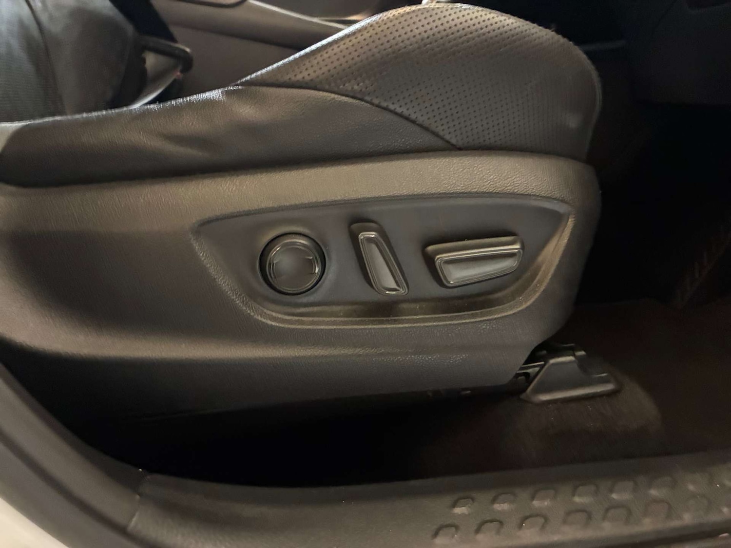 Used Toyota C-HR 2020 for sale - 76558378: Photo 20