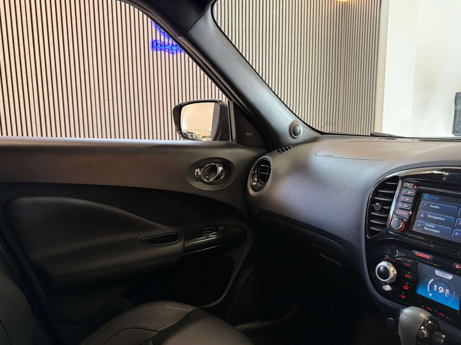 Used Nissan Juke 2017 for sale - 76271649: Photo 13