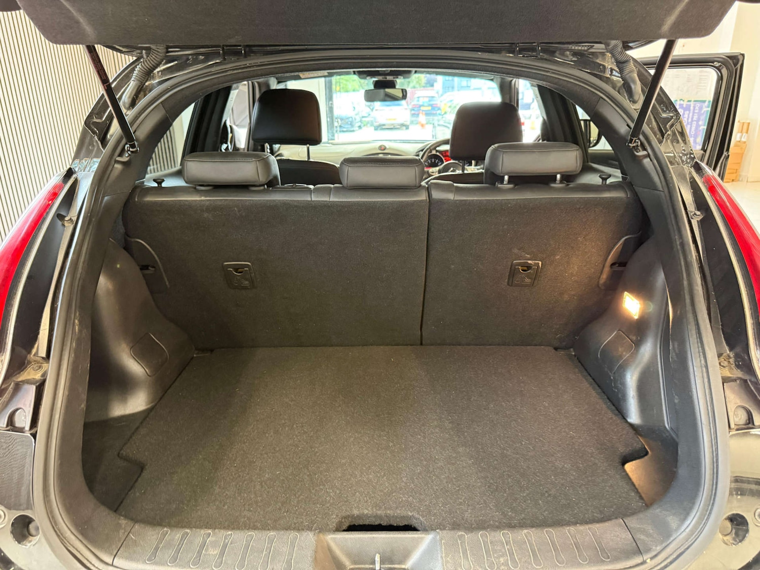 Used Nissan Juke 2017 for sale - 76271649: Photo 34