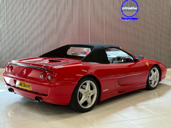 Used Ferrari F355 1996 for sale - 76271645: Photo 18