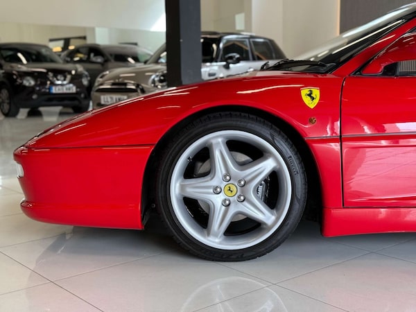 Used Ferrari F355 1996 for sale - 76271645: Photo 22