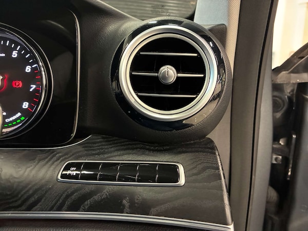 Used Mercedes-Benz E Class 2017 for sale - 76316832: Photo 33