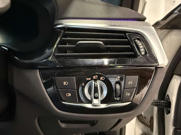 Used BMW 5 Series 2018 for sale - 76271640: Photo 32