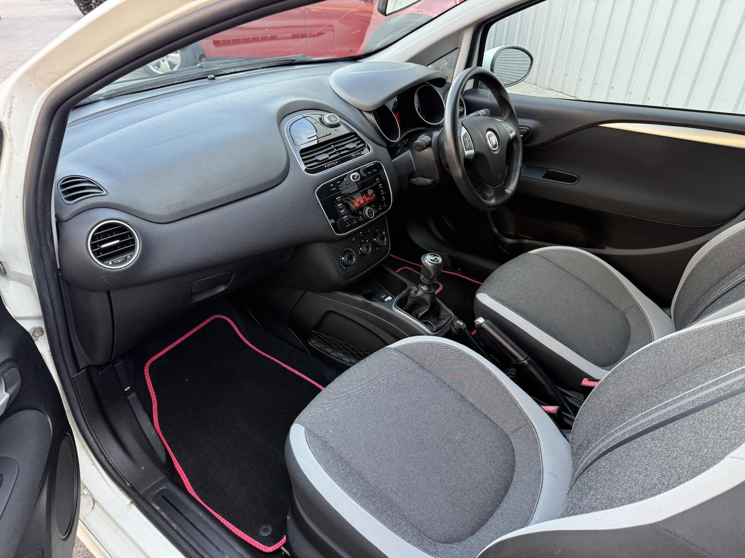 Vehicle 29