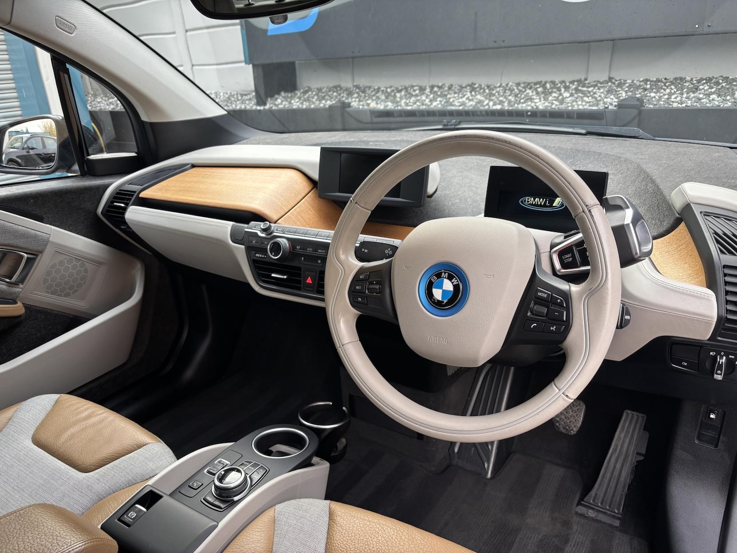 Used BMW i3 2017 for sale - 76625577: Photo 16