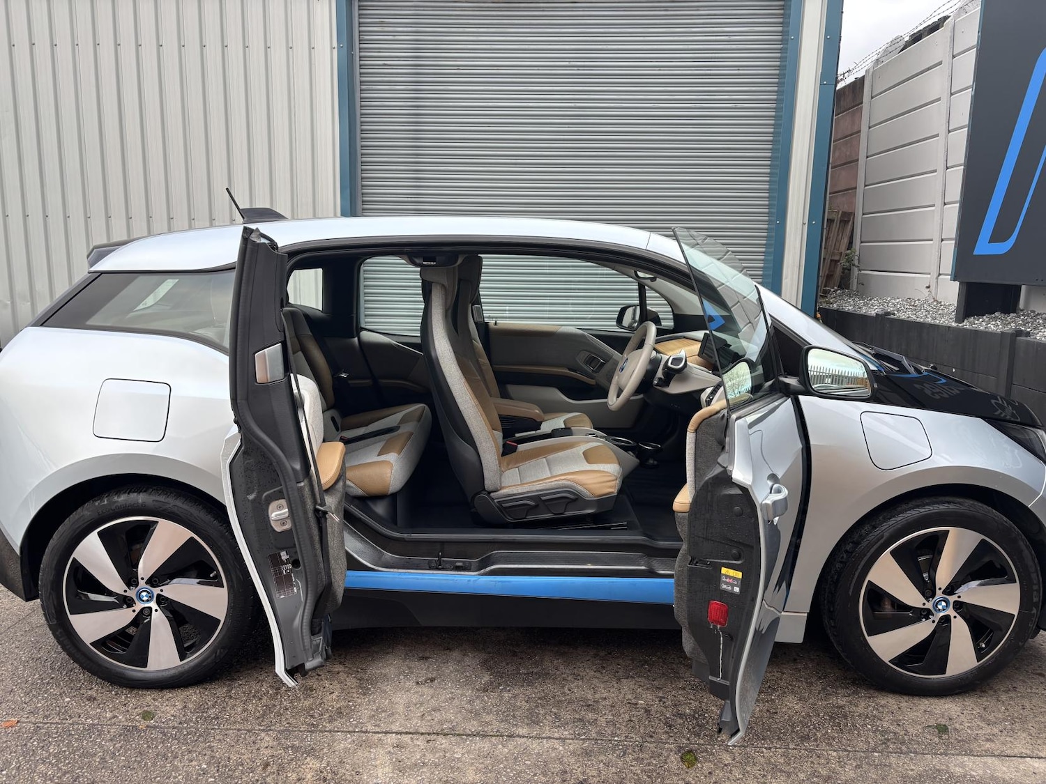 Used BMW i3 2017 for sale - 76625577: Photo 19