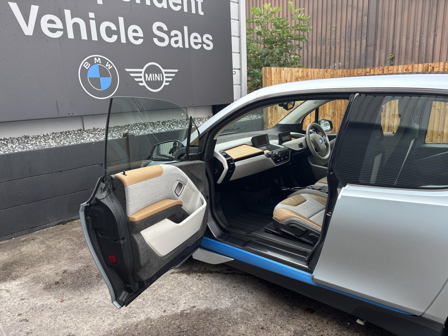 Used BMW i3 2017 for sale - 76625577: Photo 22