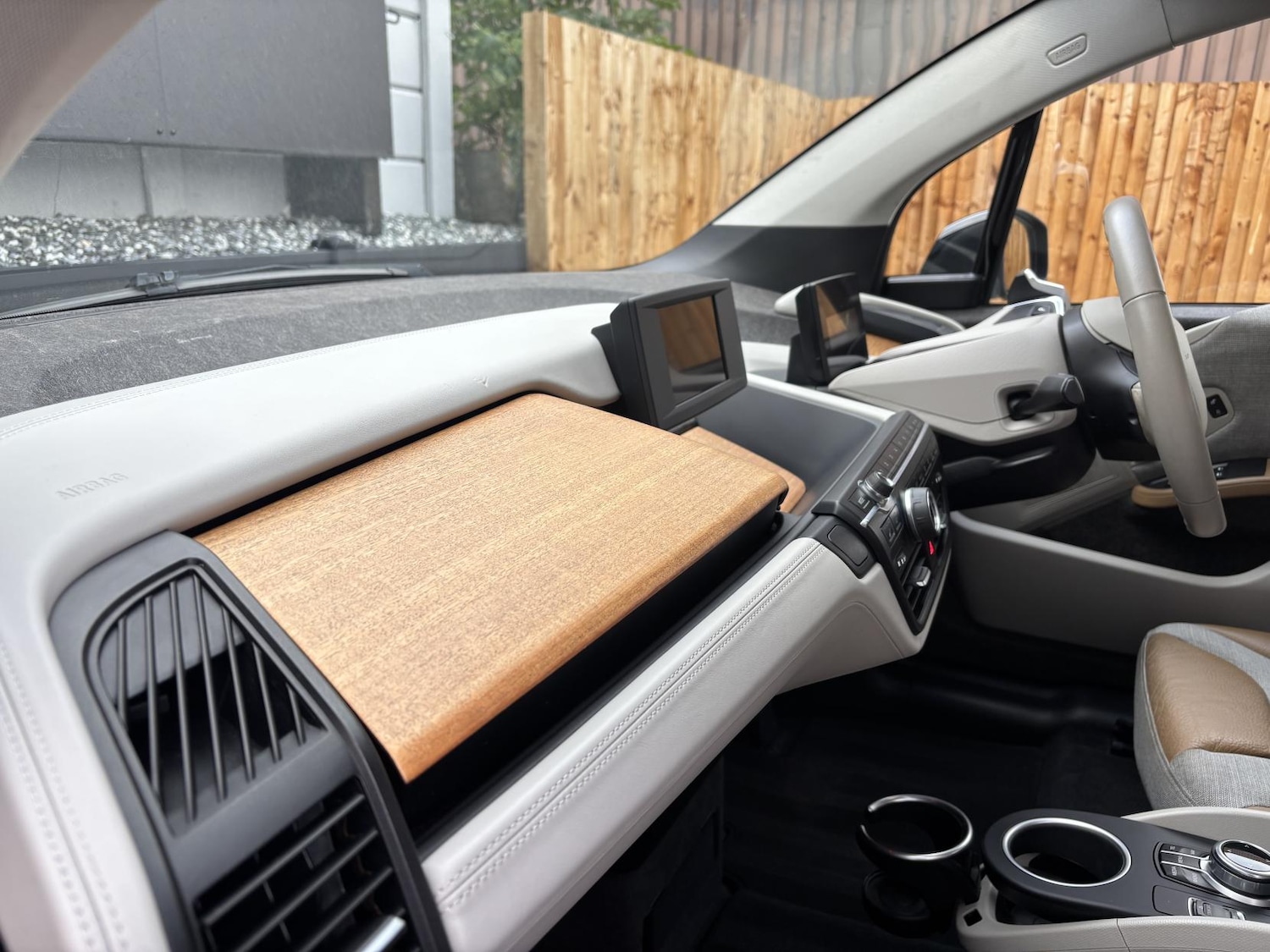 Used BMW i3 2017 for sale - 76625577: Photo 25