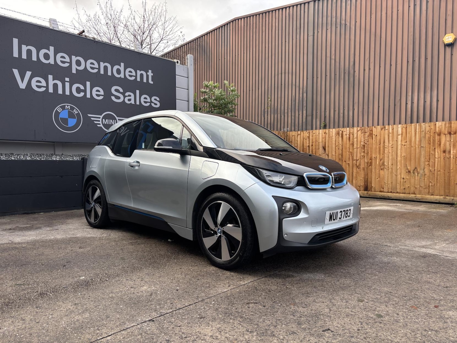 Used BMW i3 2017 for sale - 76625577: Photo 4