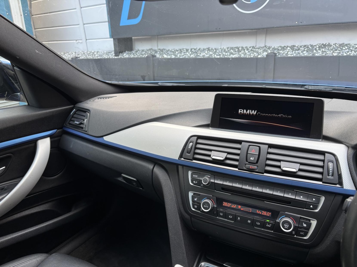 Used BMW 3 Series 2015 for sale - 77151650: Photo 31