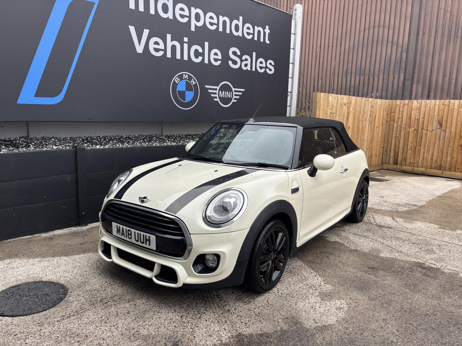 Used MINI Convertible 2018 for sale - 77997183: Photo 18
