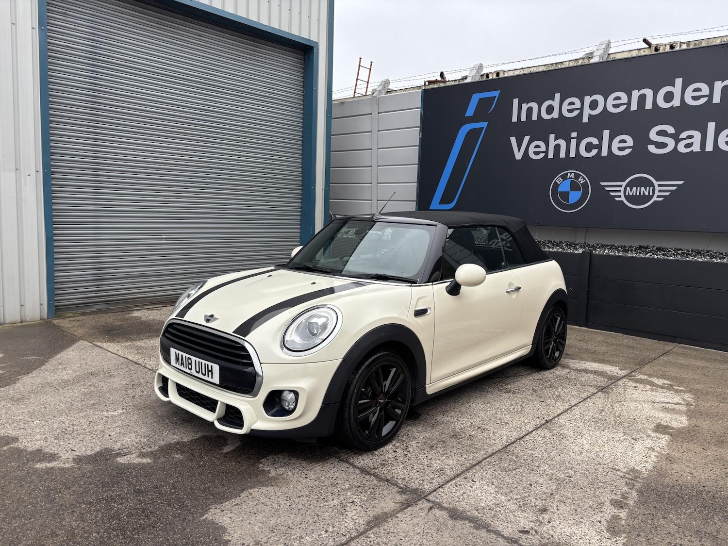 Used MINI Convertible 2018 for sale - 77997183: Photo 24