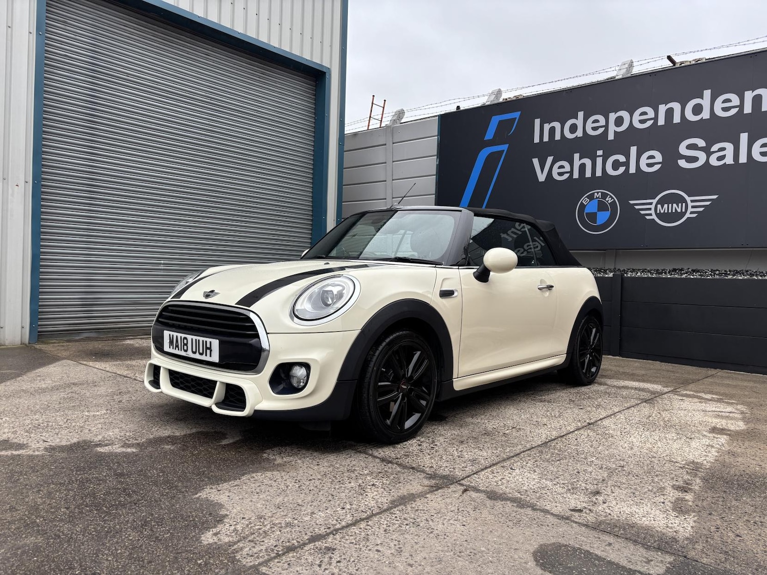 Used MINI Convertible 2018 for sale - 77997183: Photo 25