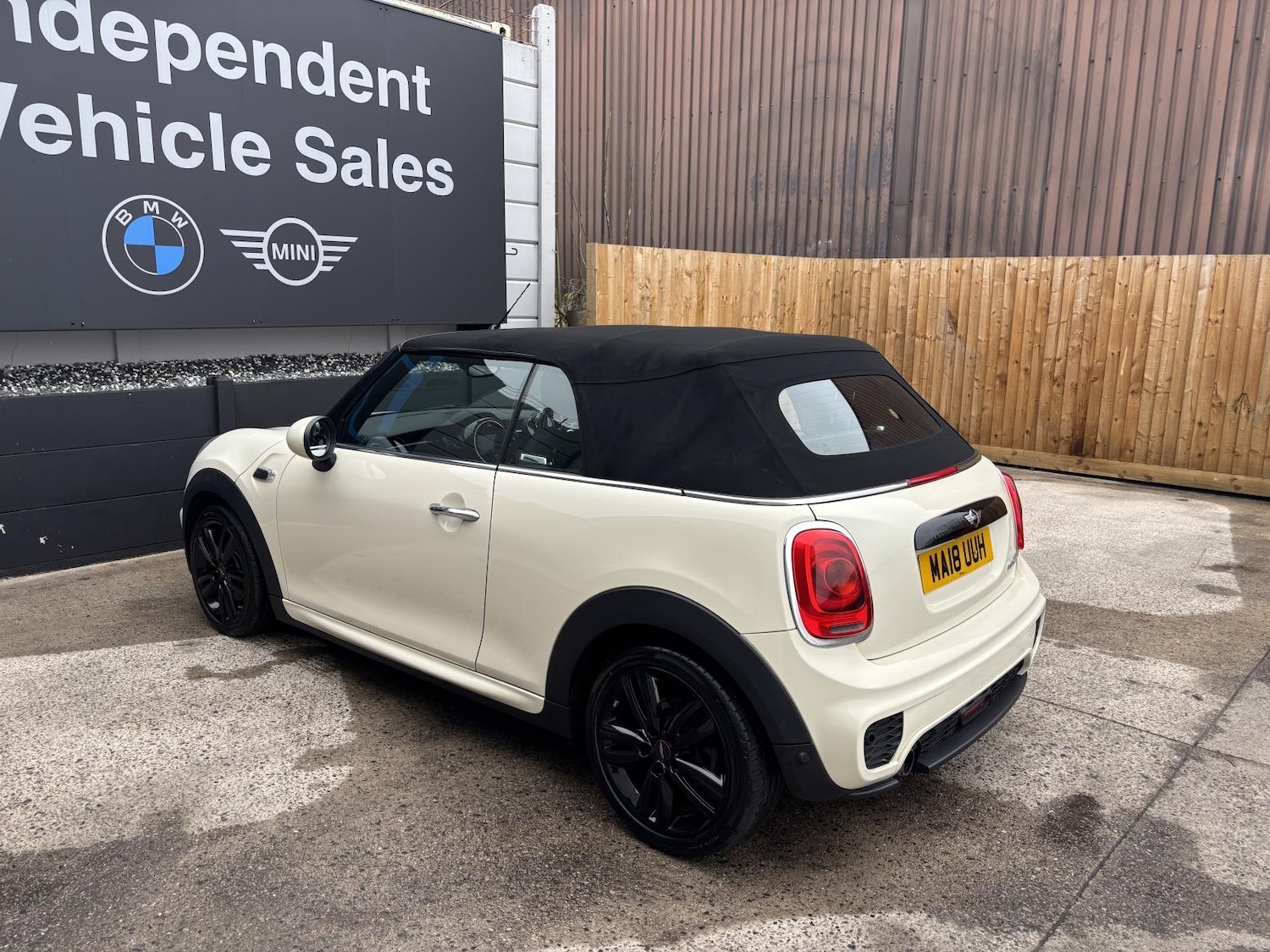 Used MINI Convertible 2018 for sale - 77997183: Photo 31