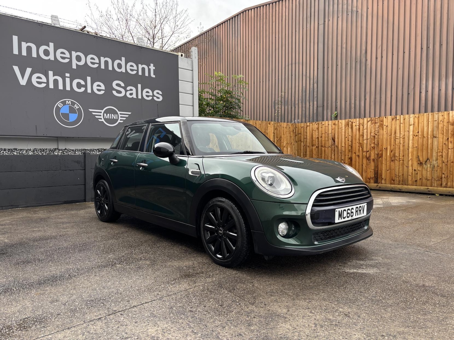 Used MINI Hatch 2017 for sale - 76611575: Photo 11