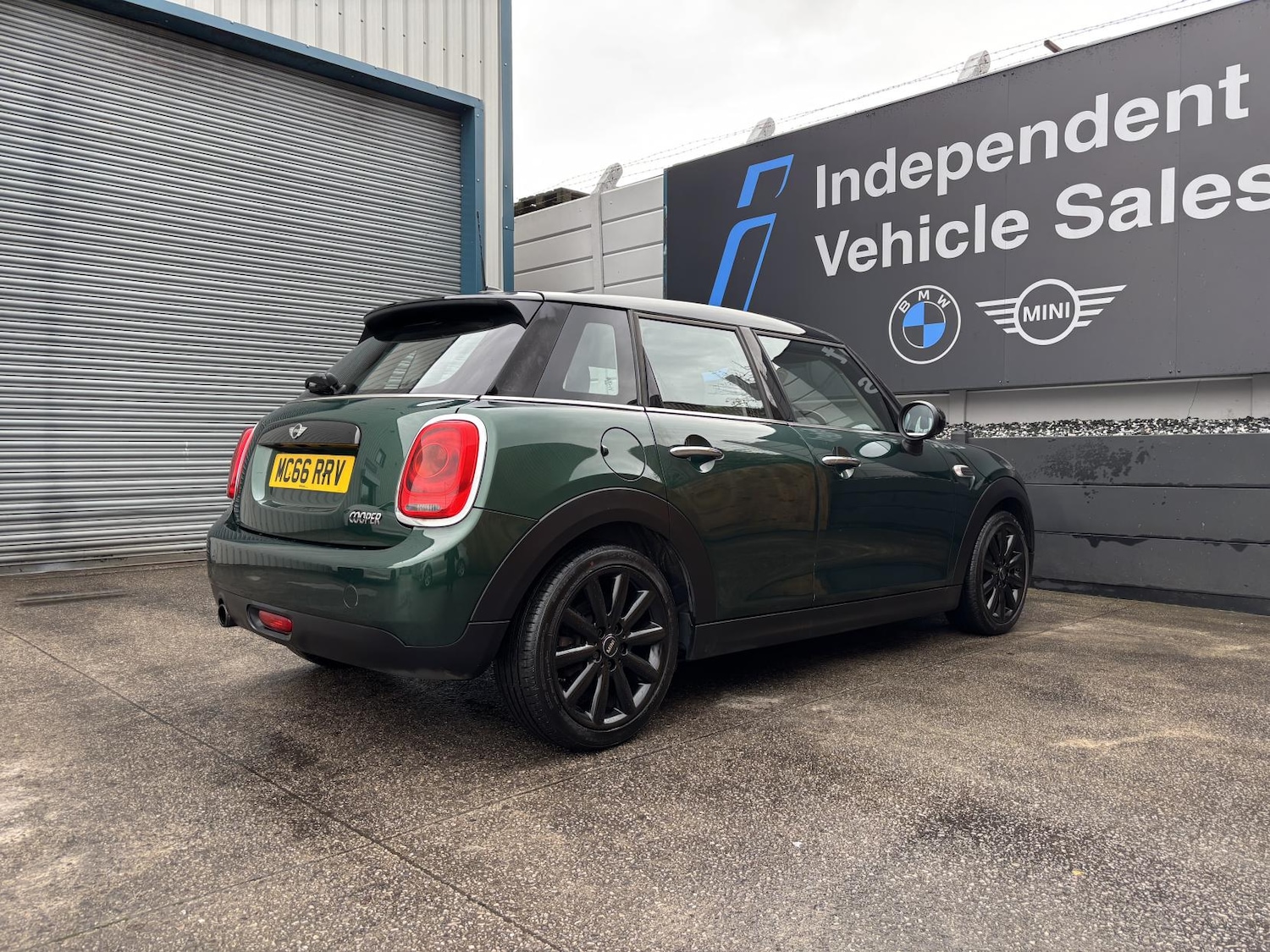 Used MINI Hatch 2017 for sale - 76611575: Photo 17