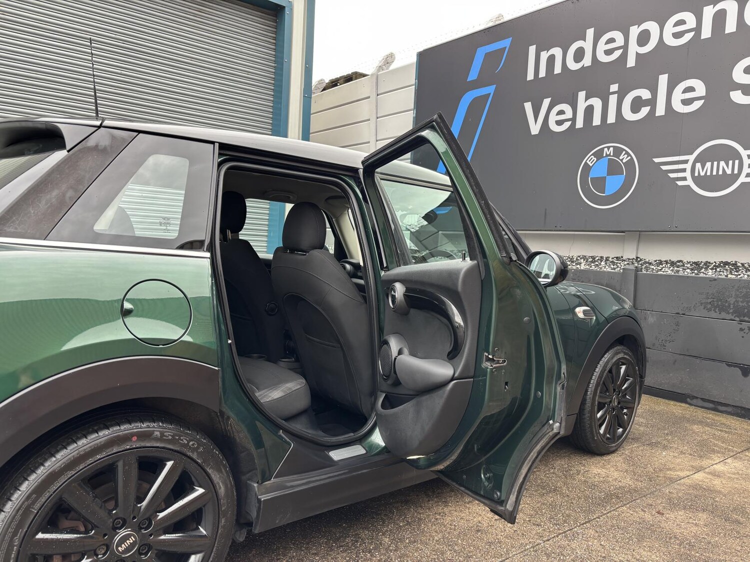 Used MINI Hatch 2017 for sale - 76611575: Photo 25