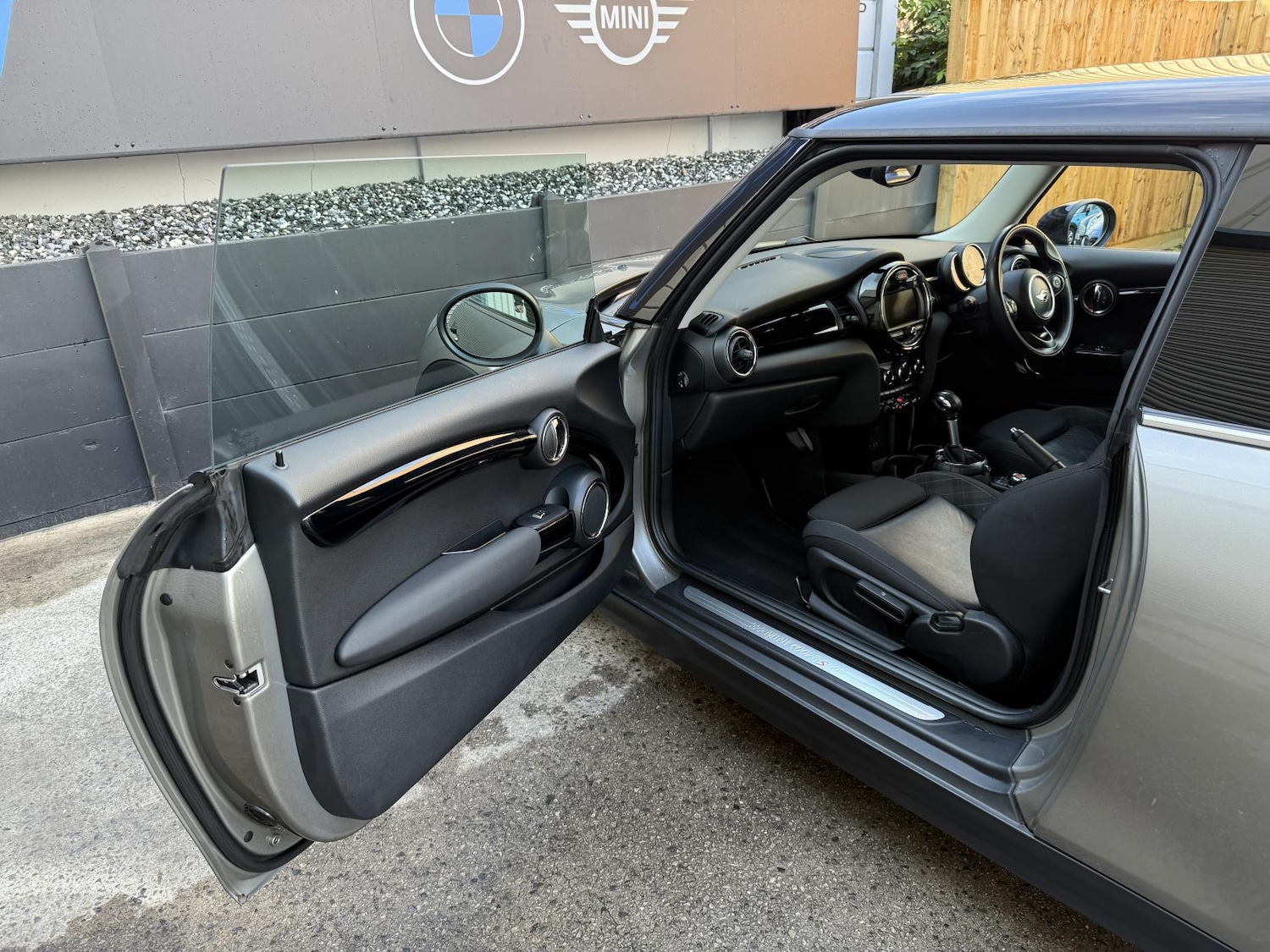 Vehicle 27