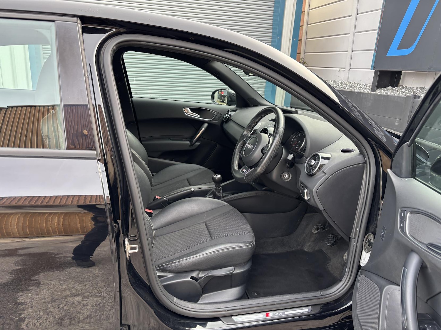 Used Audi A1 2012 for sale - 77581576: Photo 5