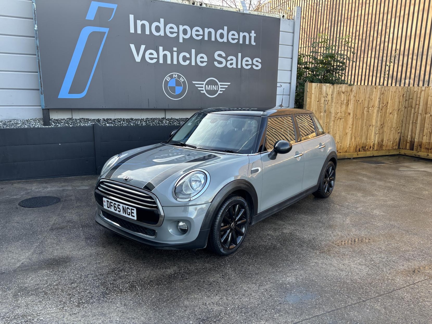 Used MINI Hatch 2015 for sale - 76494351: Photo 1