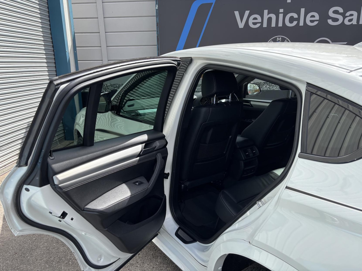 Vehicle 33